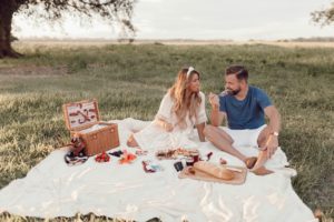 Labor Day Romantic picnic on JanuaryHart.com